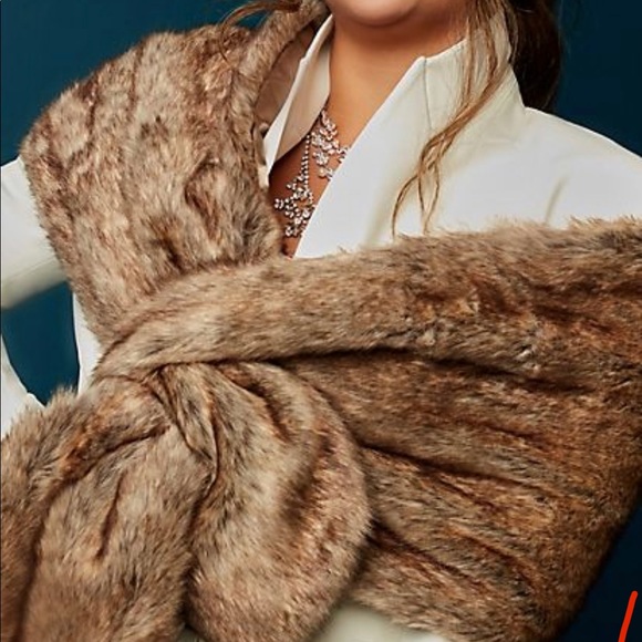 David S Bridal Accessories Nwt Davids Bridal Pullthrough Fauxfur Wrap Poshmark